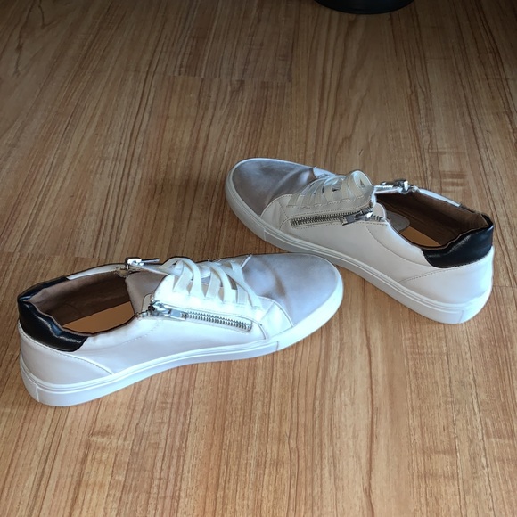 Slip on Sneakers Size 8 1/2 - Picture 5 of 10